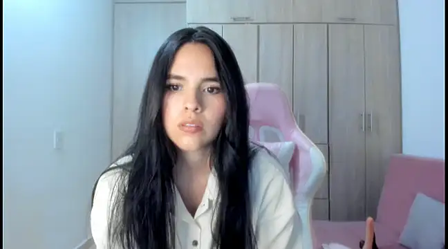 Hana Zurah online show from March 4, 12:29 am