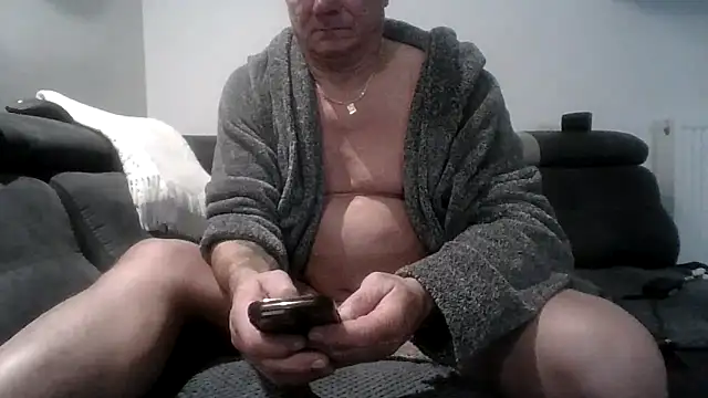 Snapshot of jaaako970 chatting on November 16, 11:21 pm jaaako970 online show from November 16, 11:21 pm