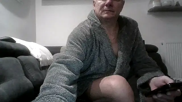 Snapshot of jaaako970 chatting on November 18, 8:24 pm jaaako970 online show from November 18, 8:24 pm