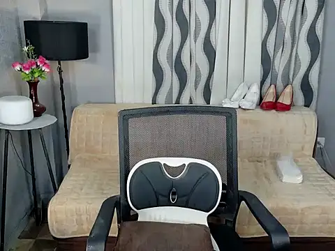 FATLUCY online show from February 21, 3:46 pm