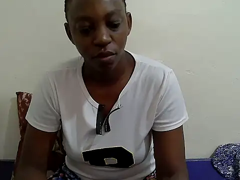 Snapshot of lizbela1 chatting on July 3, 4:41 am lizbela1 online show from July 3, 4:41 am