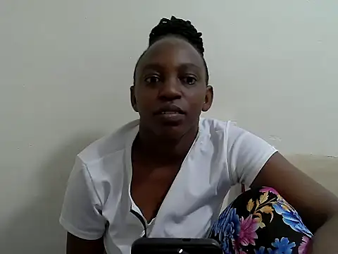 Snapshot of lizbela1 chatting on July 17, 4:56 pm lizbela1 online show from July 17, 4:56 pm