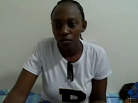 Snapshot of lizbela1 chatting on July 28, 7:39 pm lizbela1 online show from July 28, 7:39 pm