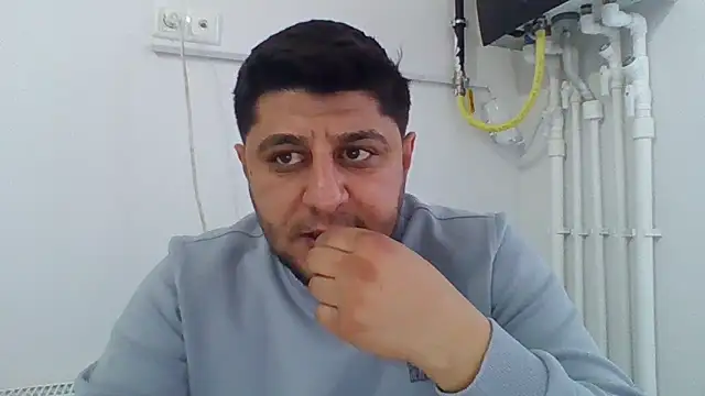 erkekkkadam online show from March 11, 3:34 pm