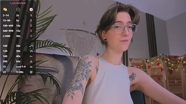 Lola Missy online show from February 22, 5:34 am