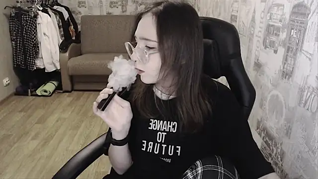 Snapshot of AmeliaKamishiro chatting on January 15, 10:17 am AmeliaKamishiro online show from January 15, 10:17 am