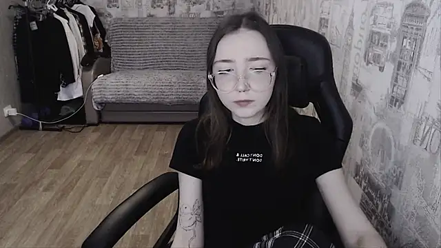 Snapshot of AmeliaKamishiro chatting on January 16, 11:58 am AmeliaKamishiro online show from January 16, 11:58 am