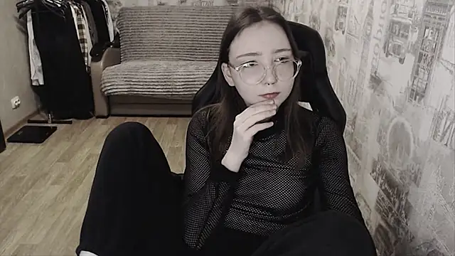 Snapshot of AmeliaKamishiro chatting on January 25, 3:40 am AmeliaKamishiro online show from January 25, 3:40 am