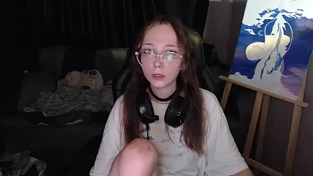 Snapshot of AmeliaKamishiro chatting on October 5, 10:18 pm AmeliaKamishiro online show from October 5, 10:18 pm