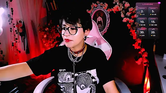 Snapshot of kitty_roxy chatting on March 12, 3:40 pm kitty roxy online show from March 12, 3:40 pm