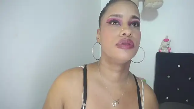 Snapshot of pamela_guzmaan chatting on September 20, 7:48 pm pamela guzmaan online show from September 20, 7:48 pm
