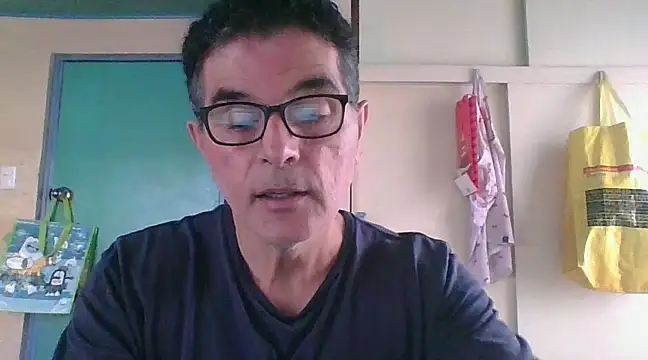 Snapshot of kavir-sebastien chatting on February 17, 2:04 pm kavir-sebastien online show from February 17, 2:04 pm