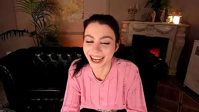 Ashley-Urban online show from March 14, 1:35 pm