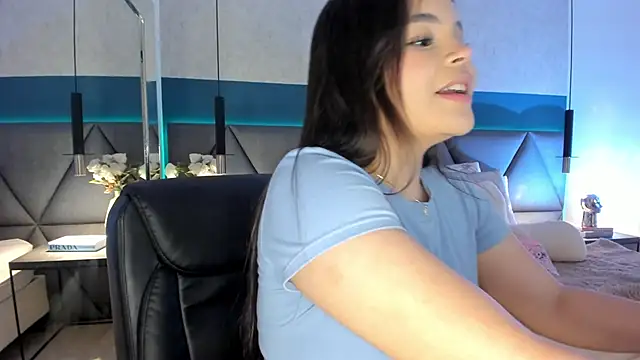 IsabellaAllen online show from February 13, 1:50 am