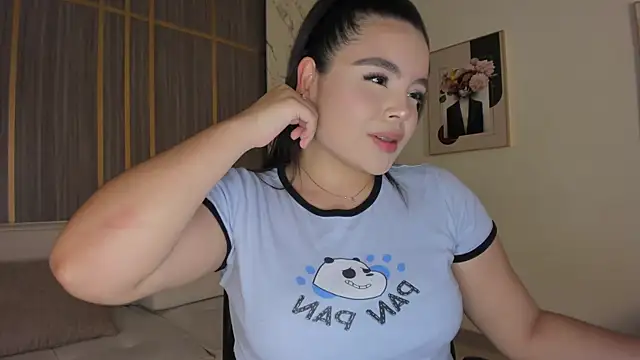 Snapshot of IsabellaAllen chatting on January 14, 10:47 pm IsabellaAllen online show from January 14, 10:47 pm