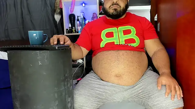 Latino bigcock online show from January 10, 12:49 am