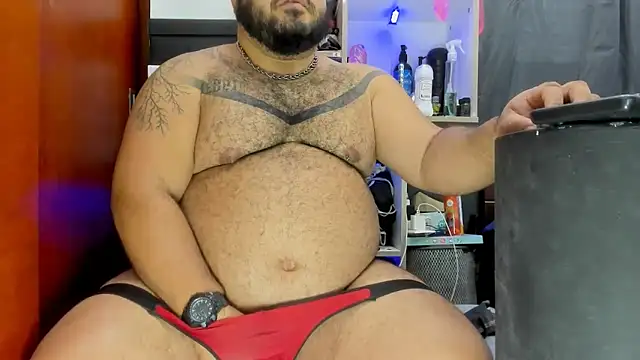 Latino bigcock online show from February 11, 11:33 pm