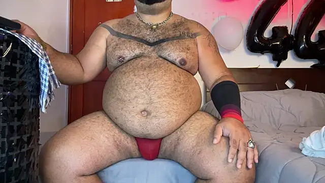 Latino bigcock online show from December 17, 6:03 pm