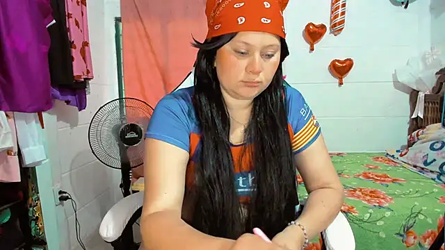 SofiaOlivares online show from February 7, 9:58 pm