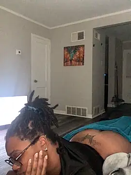 SweetHoneyBunz online show from October 28, 4:16 am