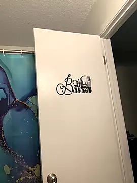 SweetHoneyBunz online show from December 16, 4:12 pm