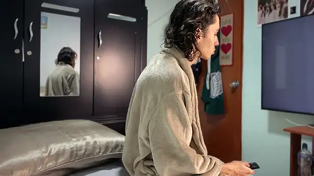 Snapshot of imcoltonalvin chatting on September 12, 9:15 pm imcoltonalvin online show from September 12, 9:15 pm