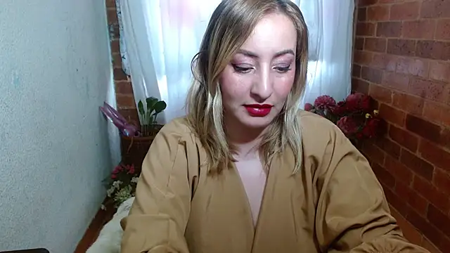 Snapshot of rashellroses22 chatting on February 7, 9:04 pm rashellroses22 online show from February 7, 9:04 pm