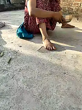 COUPLLE VILLAGE online show from February 6, 10:48 am