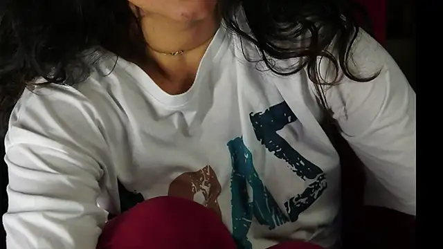 -AyeshaSinghania- online show from December 28, 11:30 am