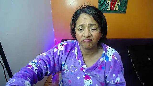 Snapshot of daleska_ayala_1 chatting on December 29, 2:49 am daleska ayala 1 online show from December 29, 2:49 am