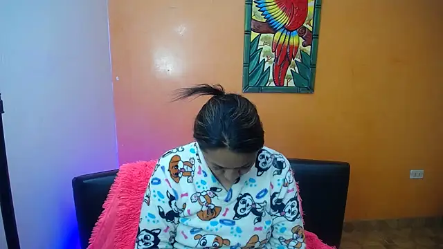 Snapshot of daleska_ayala_1 chatting on January 2, 2:35 pm daleska ayala 1 online show from January 2, 2:35 pm