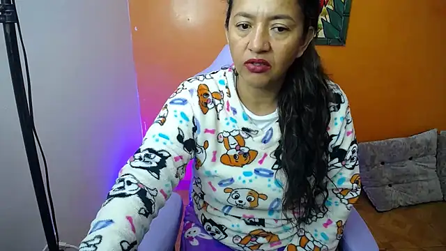 Snapshot of daleska_ayala_1 chatting on January 4, 5:16 am daleska ayala 1 online show from January 4, 5:16 am