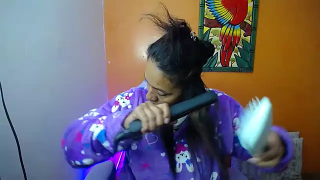 Snapshot of daleska_ayala_1 chatting on January 4, 8:16 pm daleska ayala 1 online show from January 4, 8:16 pm