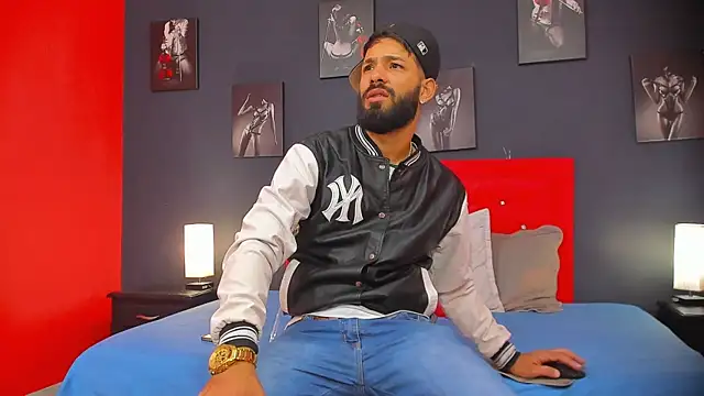 Thiagogomez online show from December 11, 12:12 pm