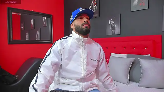 Thiagogomez online show from February 28, 12:20 pm