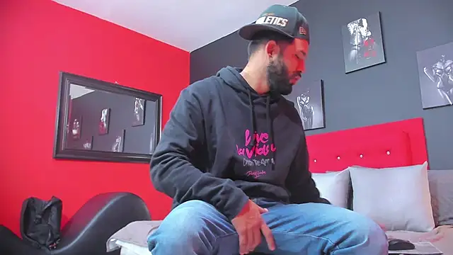 Thiagogomez online show from March 14, 12:40 pm