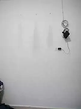 Snapshot of andresardila chatting on December 18, 12:54 am andresardila online show from December 18, 12:54 am