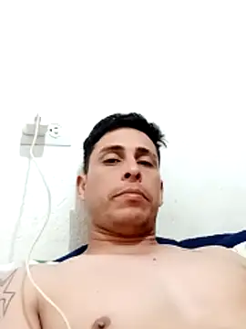 Snapshot of andresardila chatting on December 18, 12:49 am andresardila online show from December 18, 12:49 am