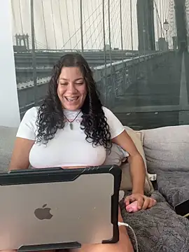 Bigbuttbrooklynn online show from February 25, 9:46 pm