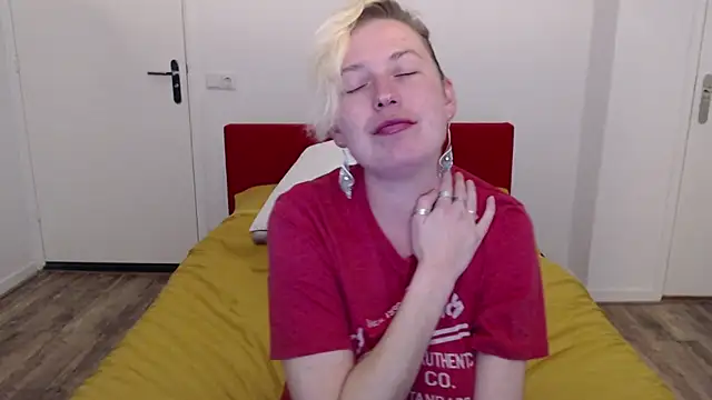 Snapshot of cumfun chatting on February 23, 6:34 pm cumfun online show from February 23, 6:34 pm