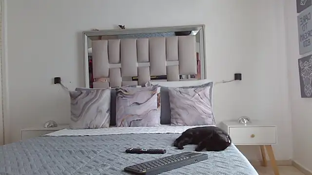 hellen martin online show from March 9, 7:40 pm