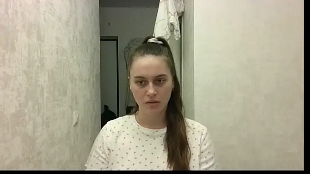 Snapshot of HarleyDeess chatting on November 1, 2:13 am HarleyDeess online show from November 1, 2:13 am