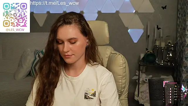 Snapshot of HarleyDeess chatting on November 5, 9:26 pm HarleyDeess online show from November 5, 9:26 pm