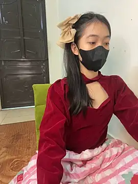 Snapshot of DA-EUN chatting on December 14, 2:45 am DA-EUN online show from December 14, 2:45 am