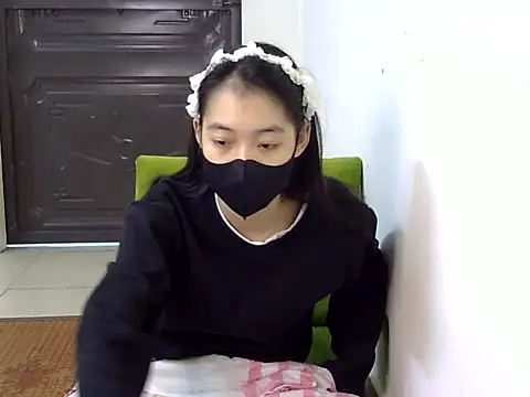 Snapshot of DA-EUN chatting on December 21, 2:41 am DA-EUN online show from December 21, 2:41 am