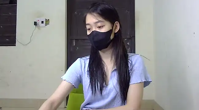 Snapshot of DA-EUN chatting on March 3, 8:38 am DA-EUN online show from March 3, 8:38 am