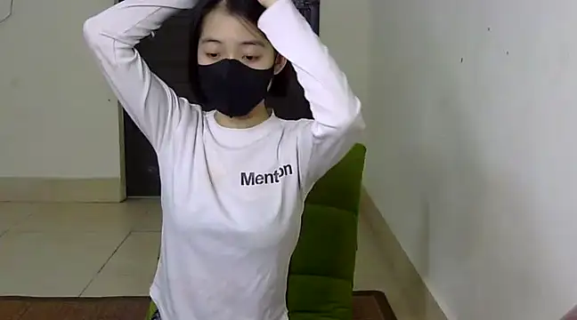 Snapshot of DA-EUN chatting on March 5, 9:16 am DA-EUN online show from March 5, 9:16 am