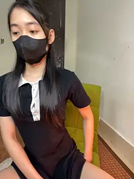 Snapshot of DA-EUN chatting on March 8, 2:45 am DA-EUN online show from March 8, 2:45 am