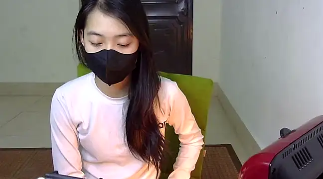 Snapshot of DA-EUN chatting on March 8, 8:33 am DA-EUN online show from March 8, 8:33 am