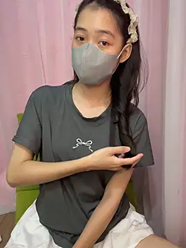 Snapshot of DA-EUN chatting on September 30, 3:44 am DA-EUN online show from September 30, 3:44 am